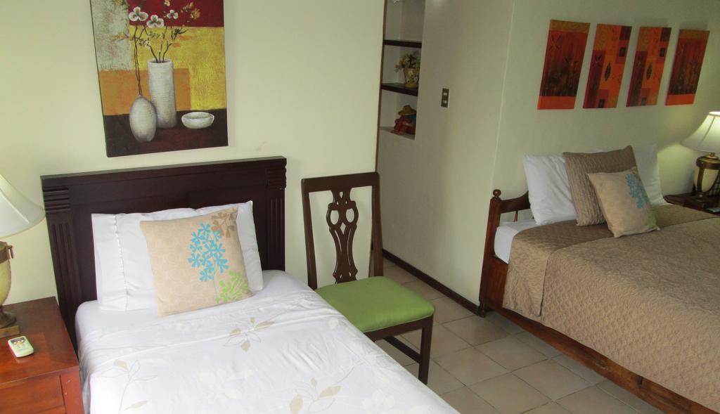 Hotel San Mateo San Salvador Quarto foto